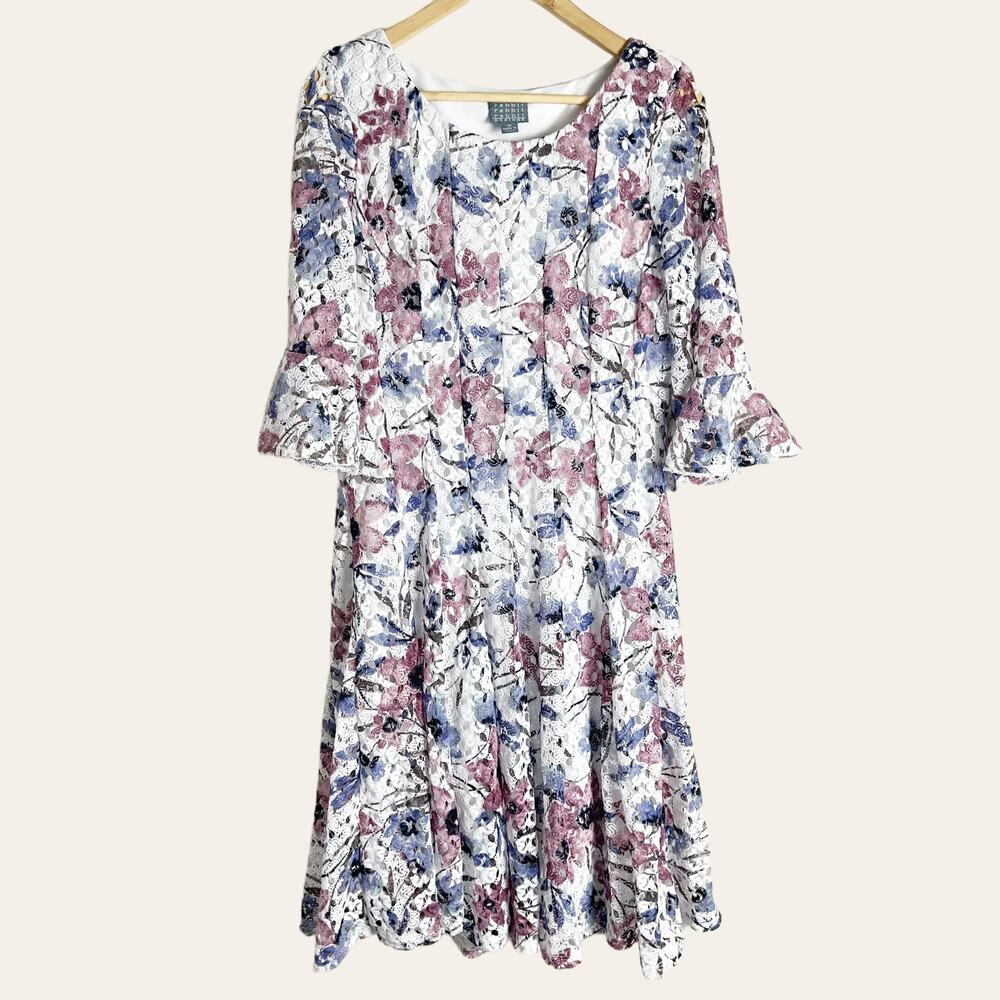 Rabbit Rabbit Rabbit Design 3/4 Bell Sleeve Floral Lace Fit Flare Dress 14
